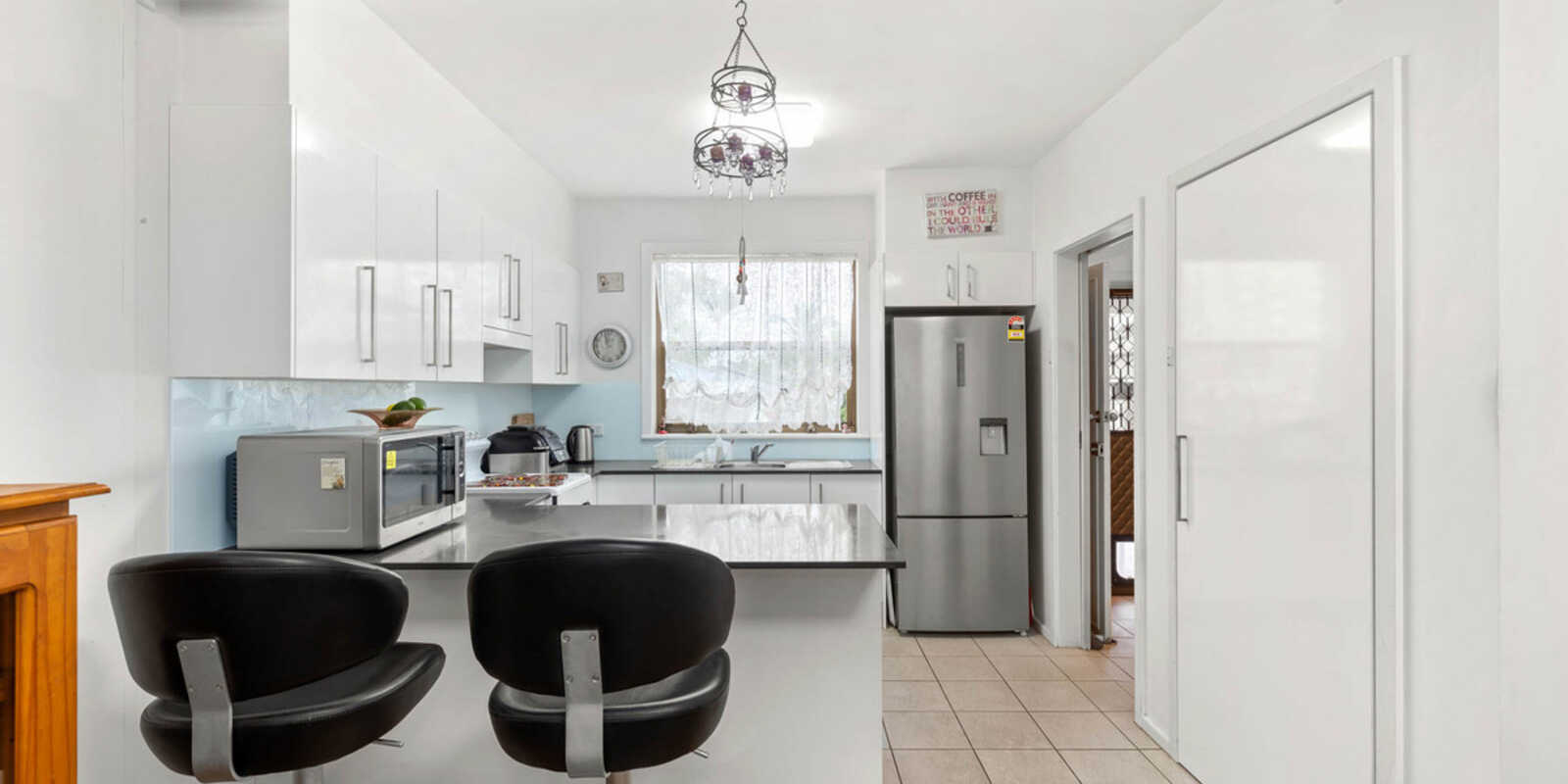 5 Maxwell Avenue Belmont North 5 Maxwell Avenue Belmont North