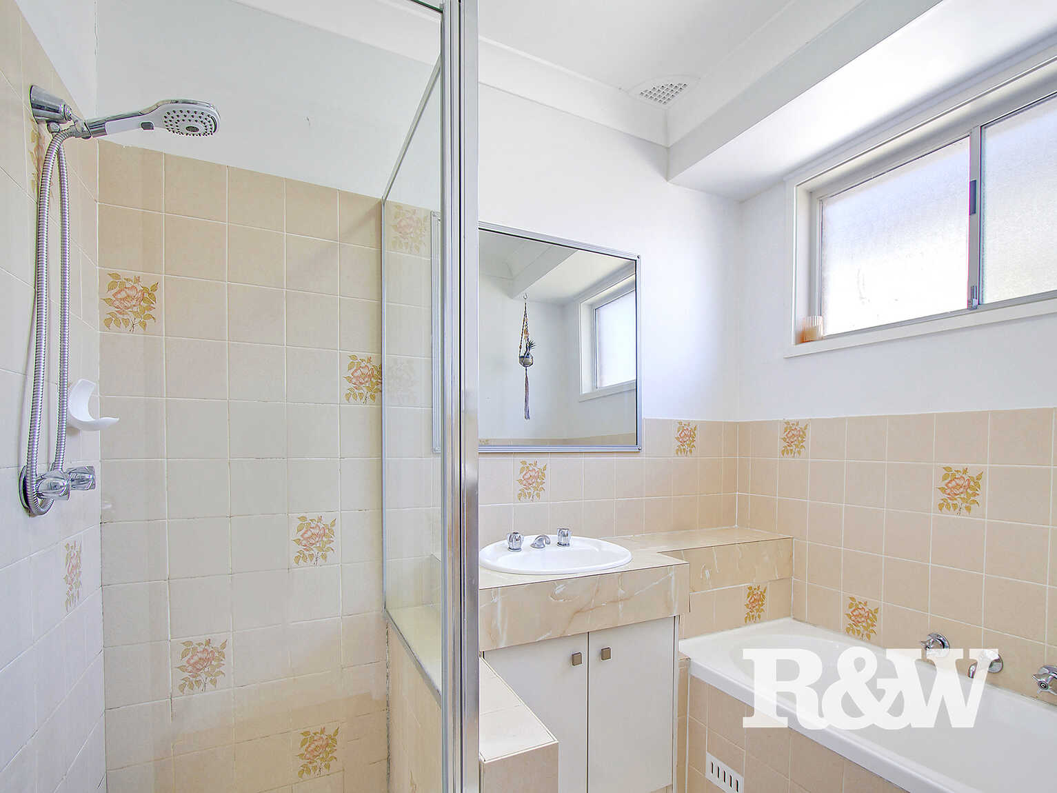 37 Windrush Circuit St Clair