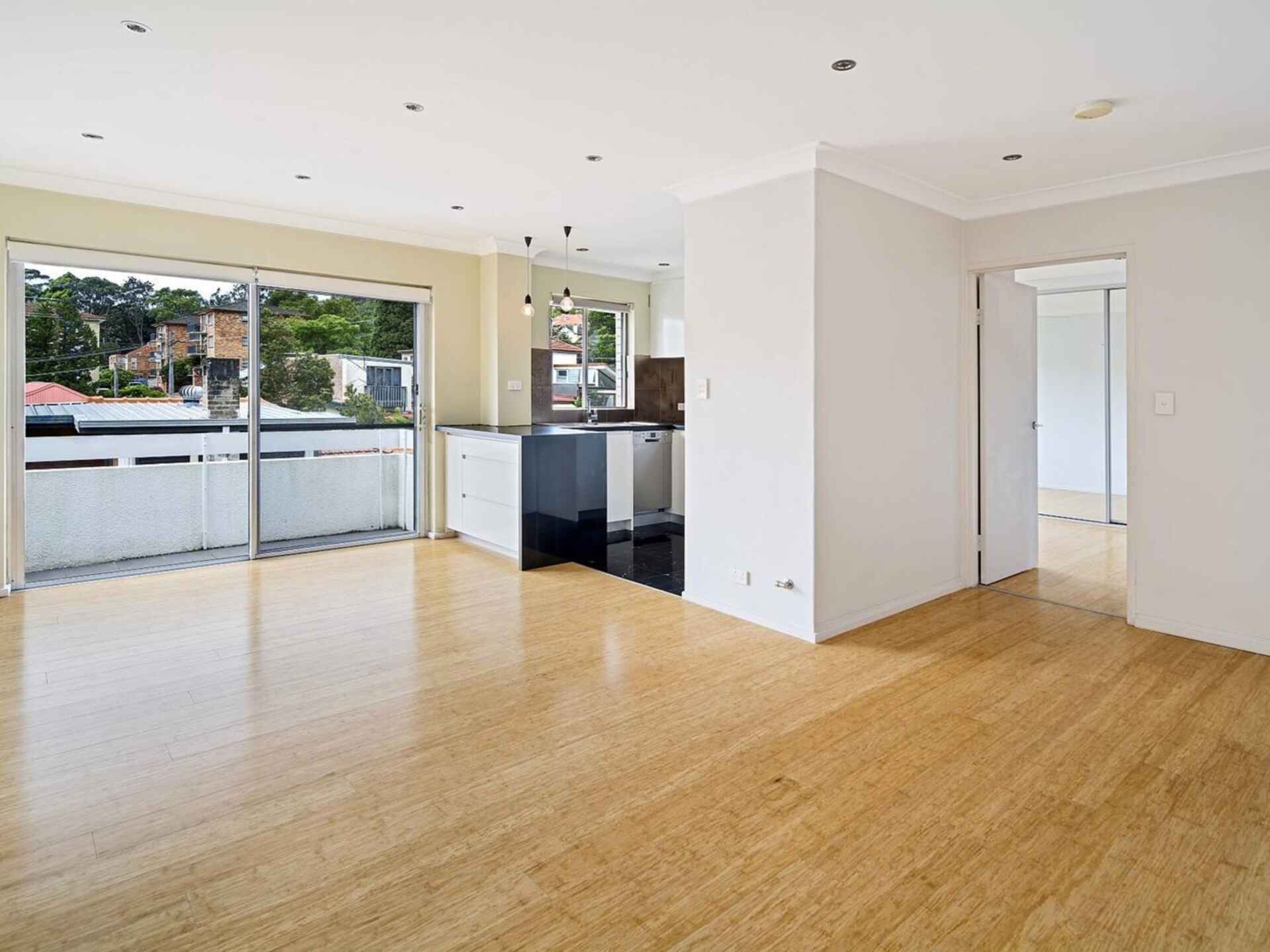 19/8-12 Vale Street Cammeray