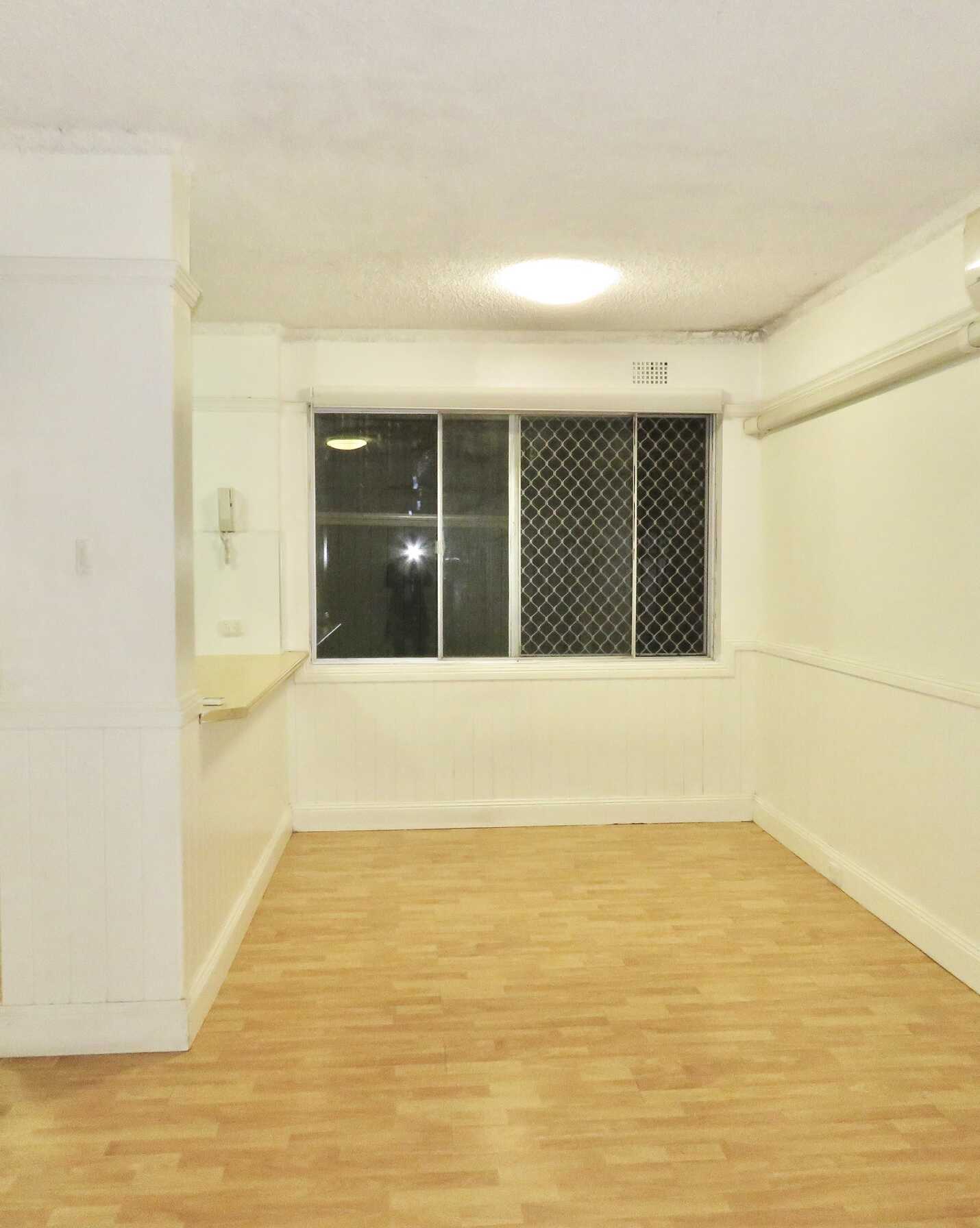 4/3 Ronald Street, Carramar, Carramar - Thumbnail 2