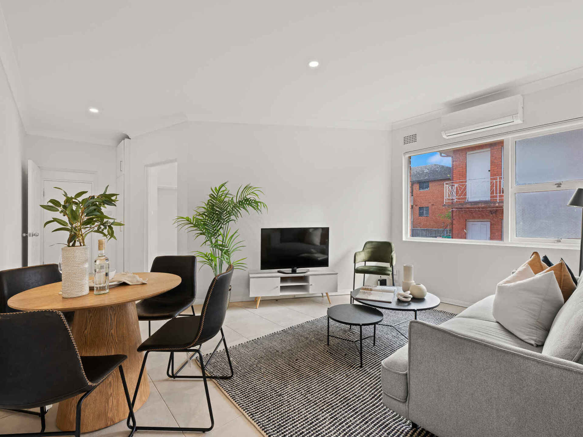 14/11 Myra Road Dulwich Hill