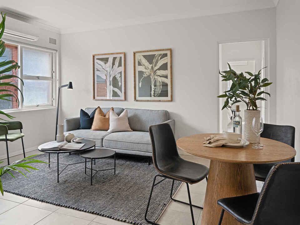 14/11 Myra Road Dulwich Hill