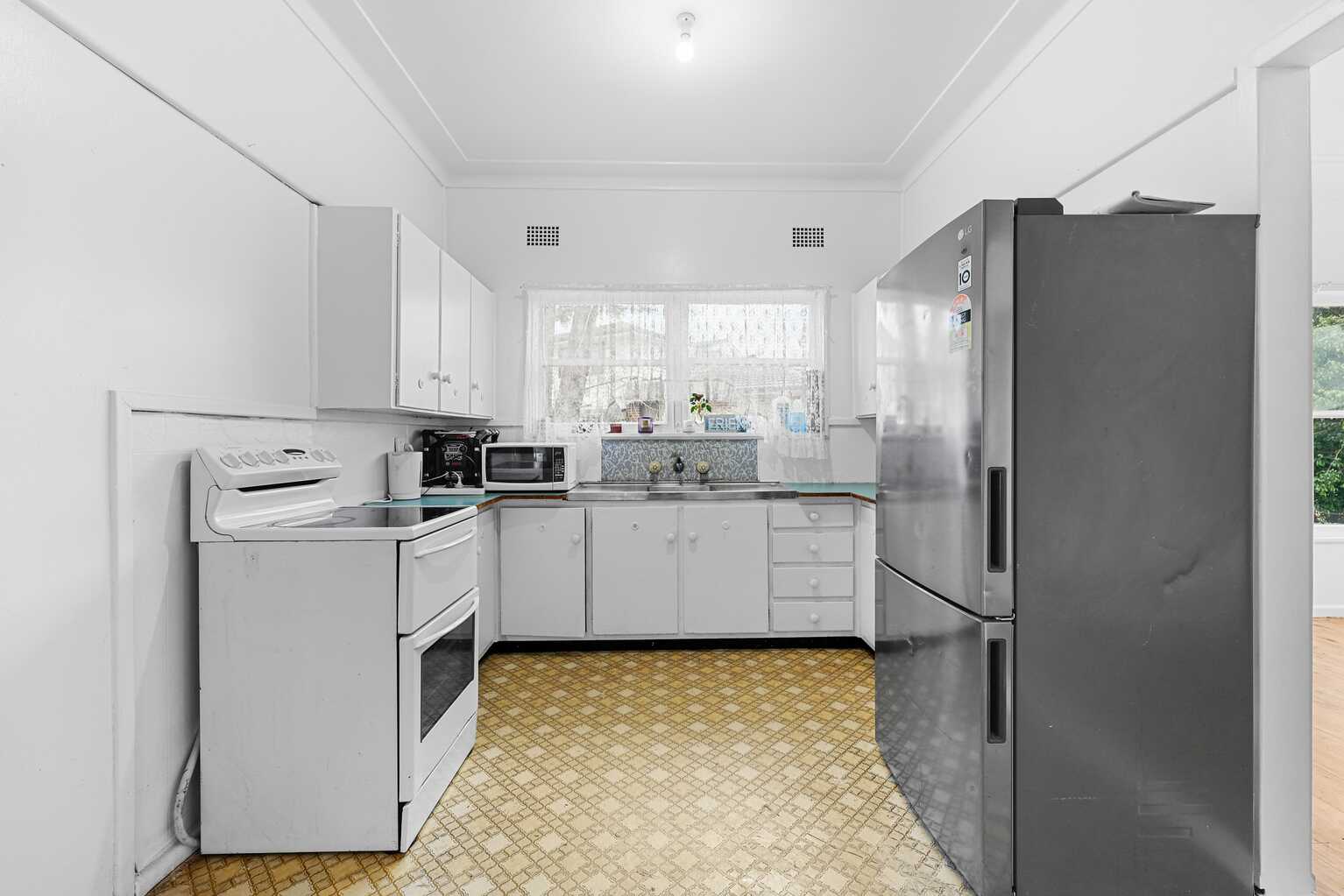 29 Saint Johns Road Campbelltown