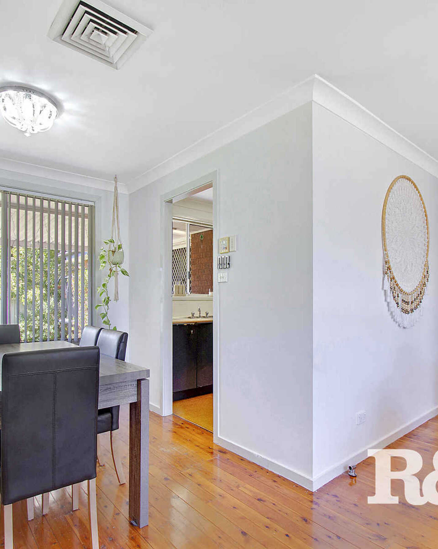 37 Windrush Circuit St Clair, Clair - Thumbnail 4