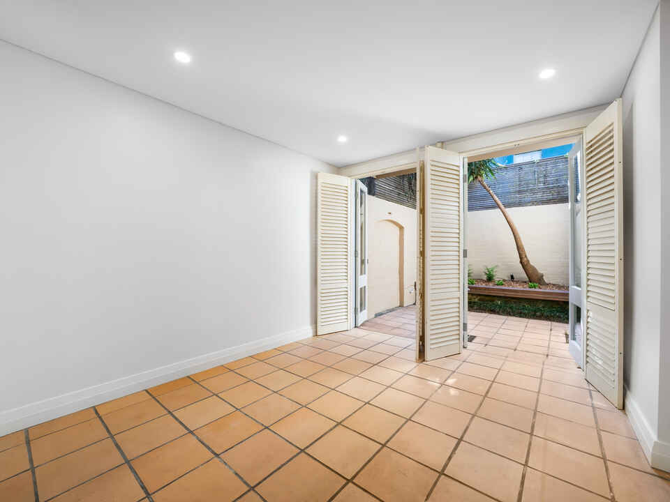 12 Palmer Lane Darlinghurst