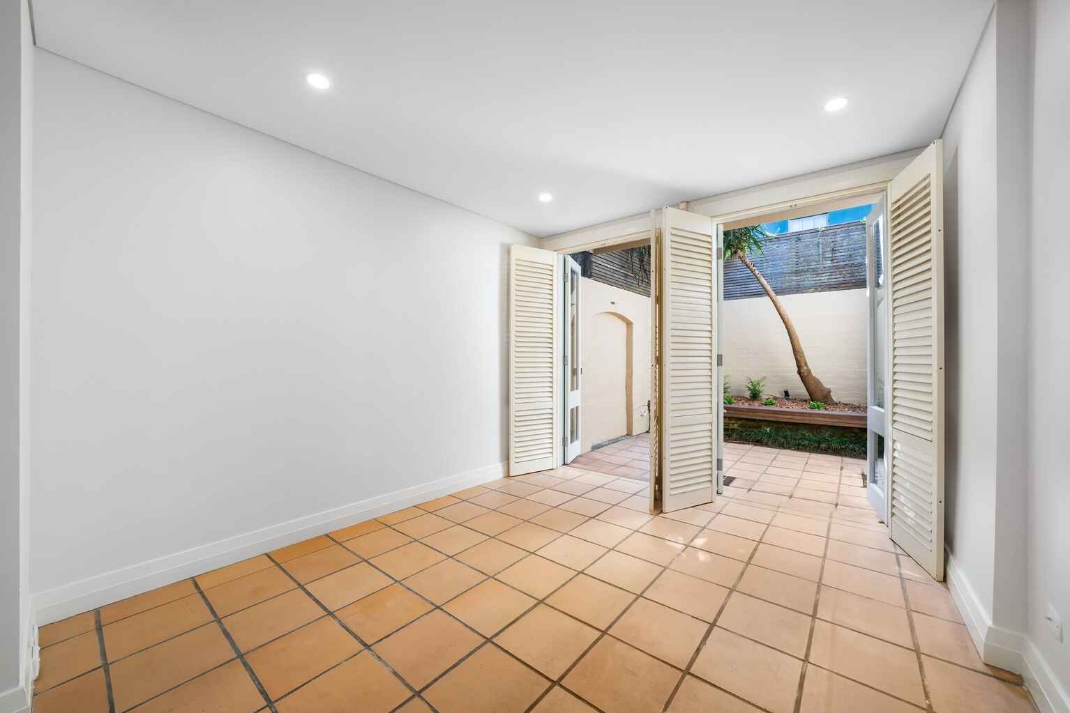 12 Palmer Lane Darlinghurst