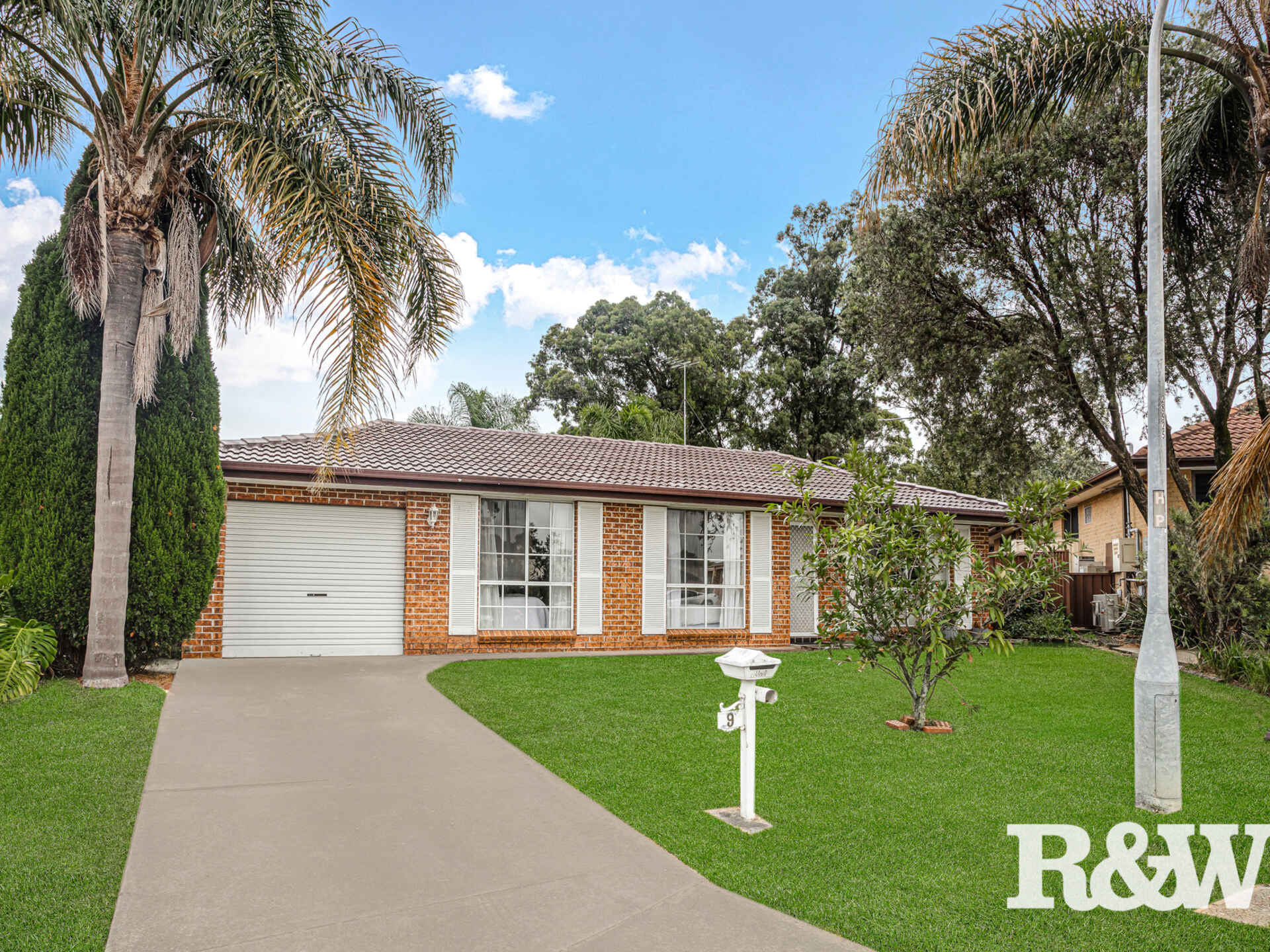 9 Pam Green Place Doonside