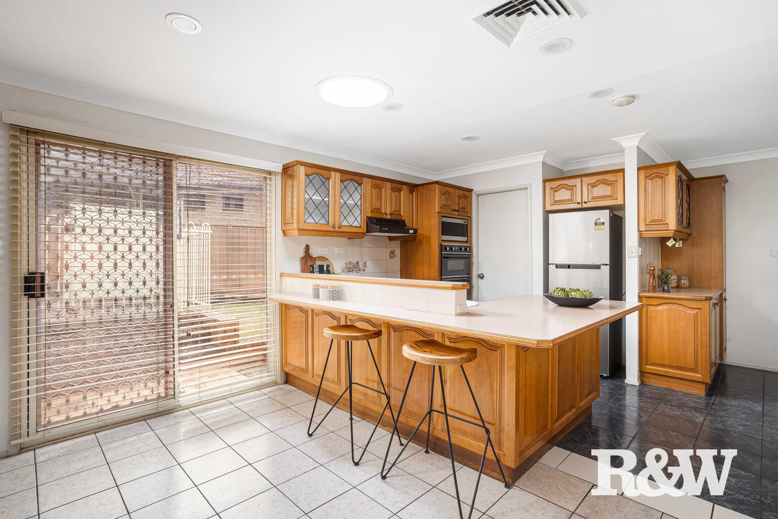 9 Pam Green Place Doonside 9 Pam Green Place Doonside
