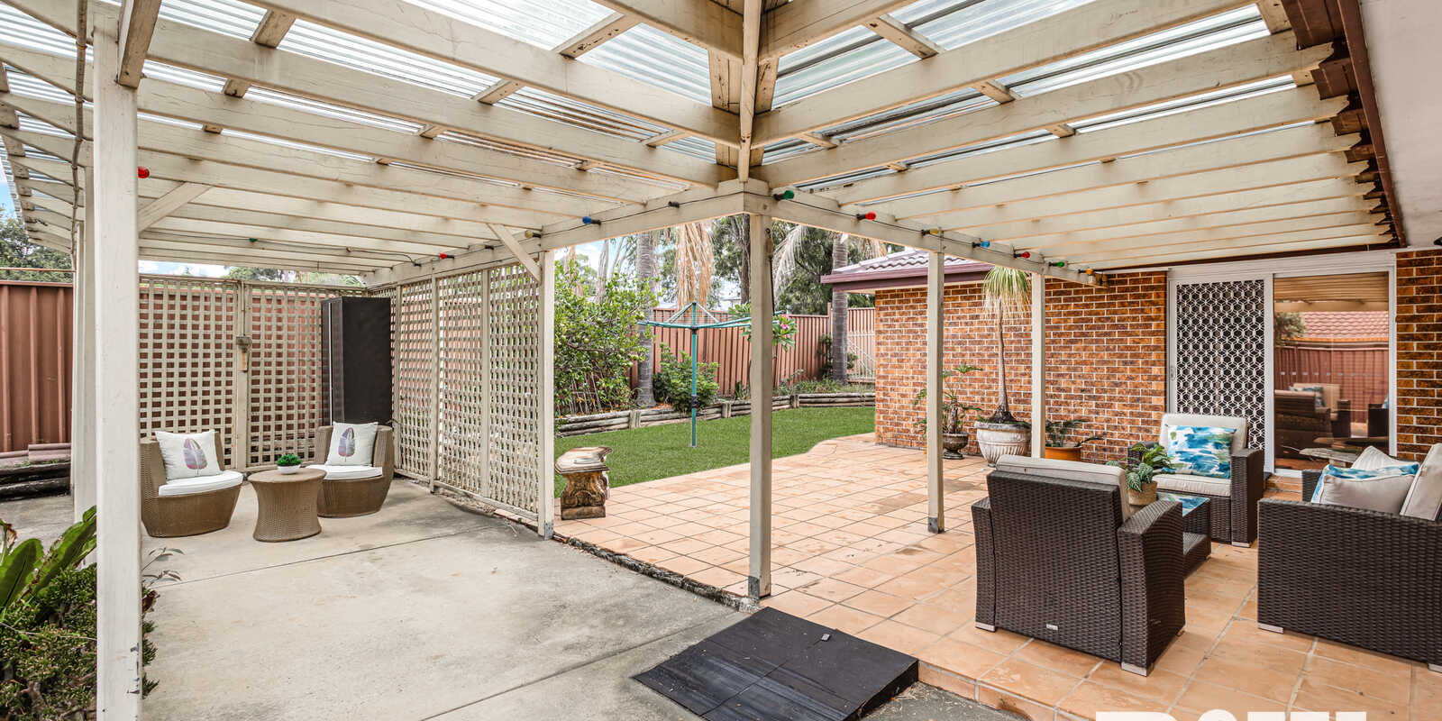 9 Pam Green Place Doonside 9 Pam Green Place Doonside