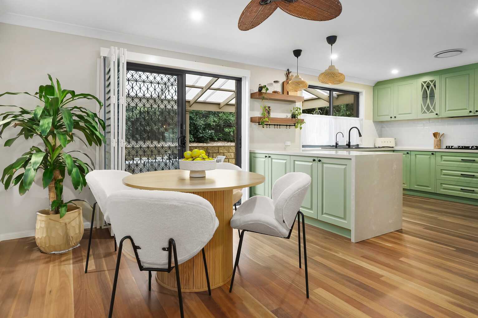 19 Strathwallen Close Macquarie Links 19 Strathwallen Close Macquarie Links