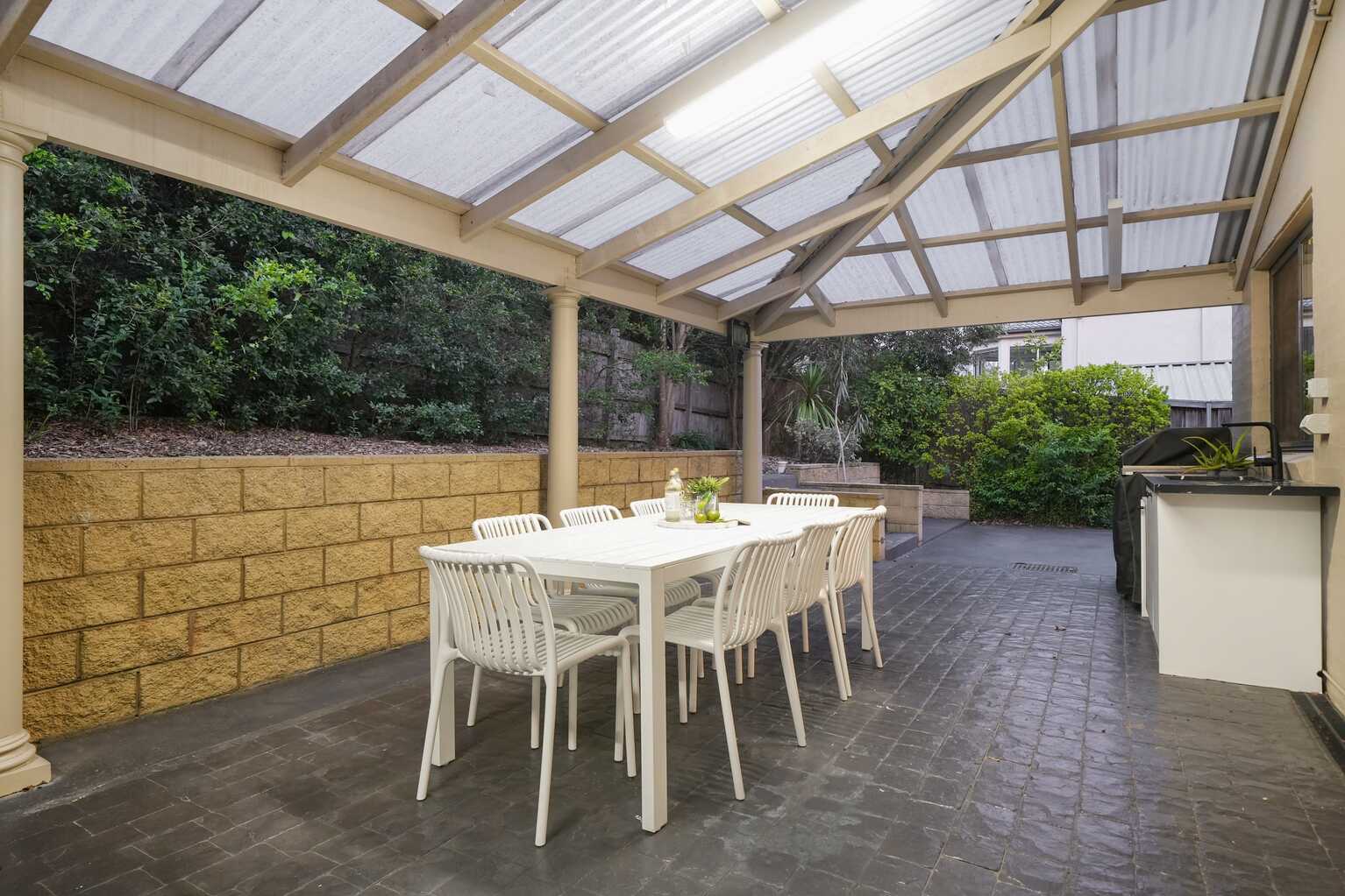 19 Strathwallen Close Macquarie Links 19 Strathwallen Close Macquarie Links