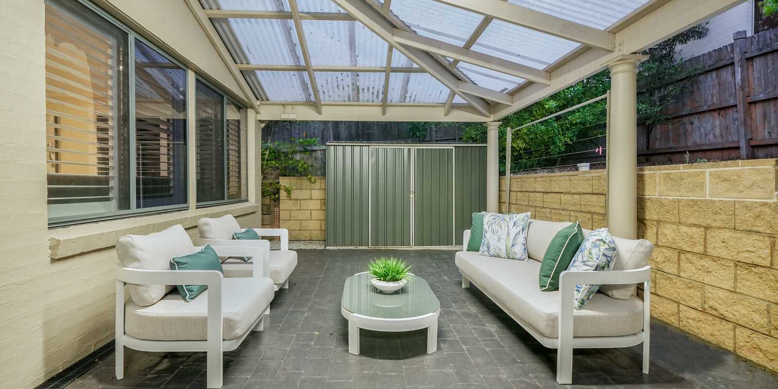 19 Strathwallen Close Macquarie Links 19 Strathwallen Close Macquarie Links