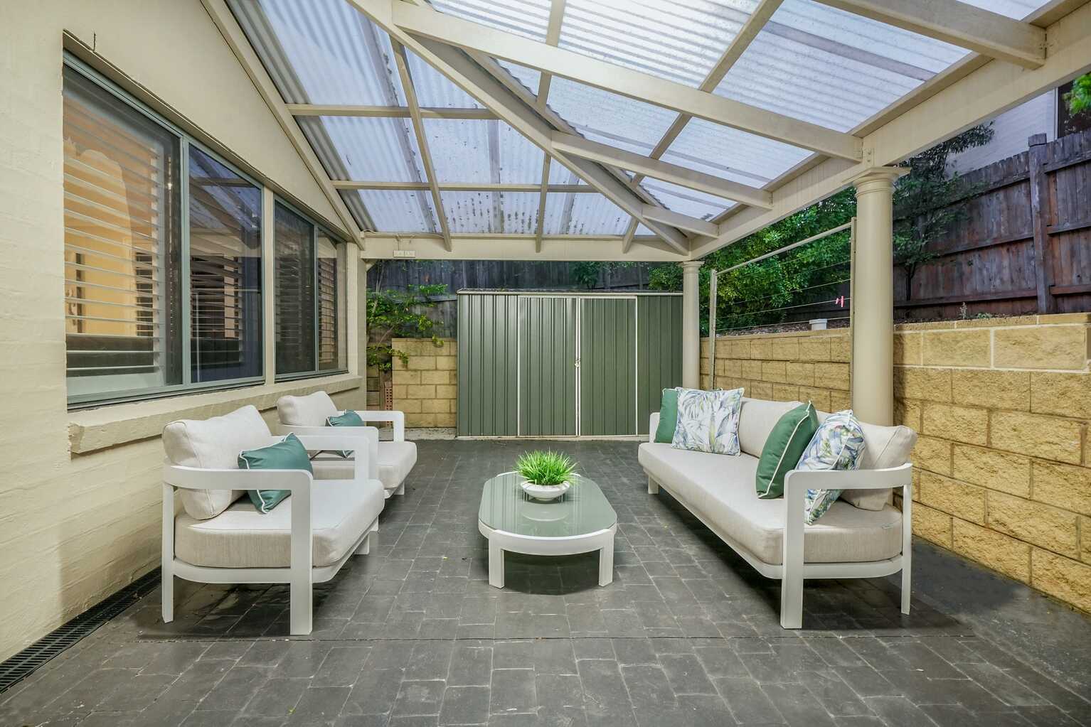 19 Strathwallen Close Macquarie Links 19 Strathwallen Close Macquarie Links