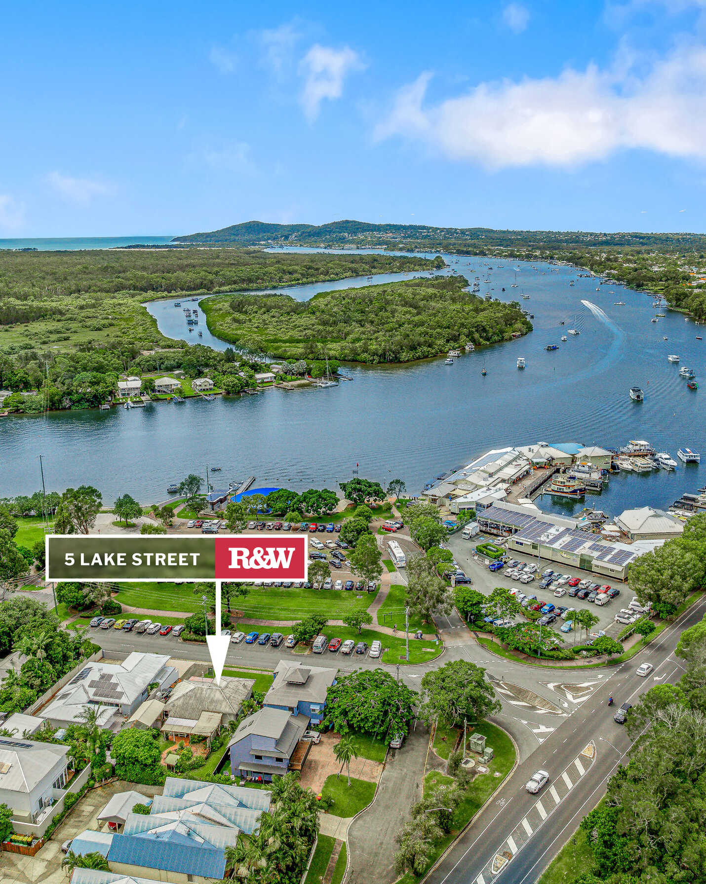 5 Lake Street Tewantin, Tewantin - Image 1