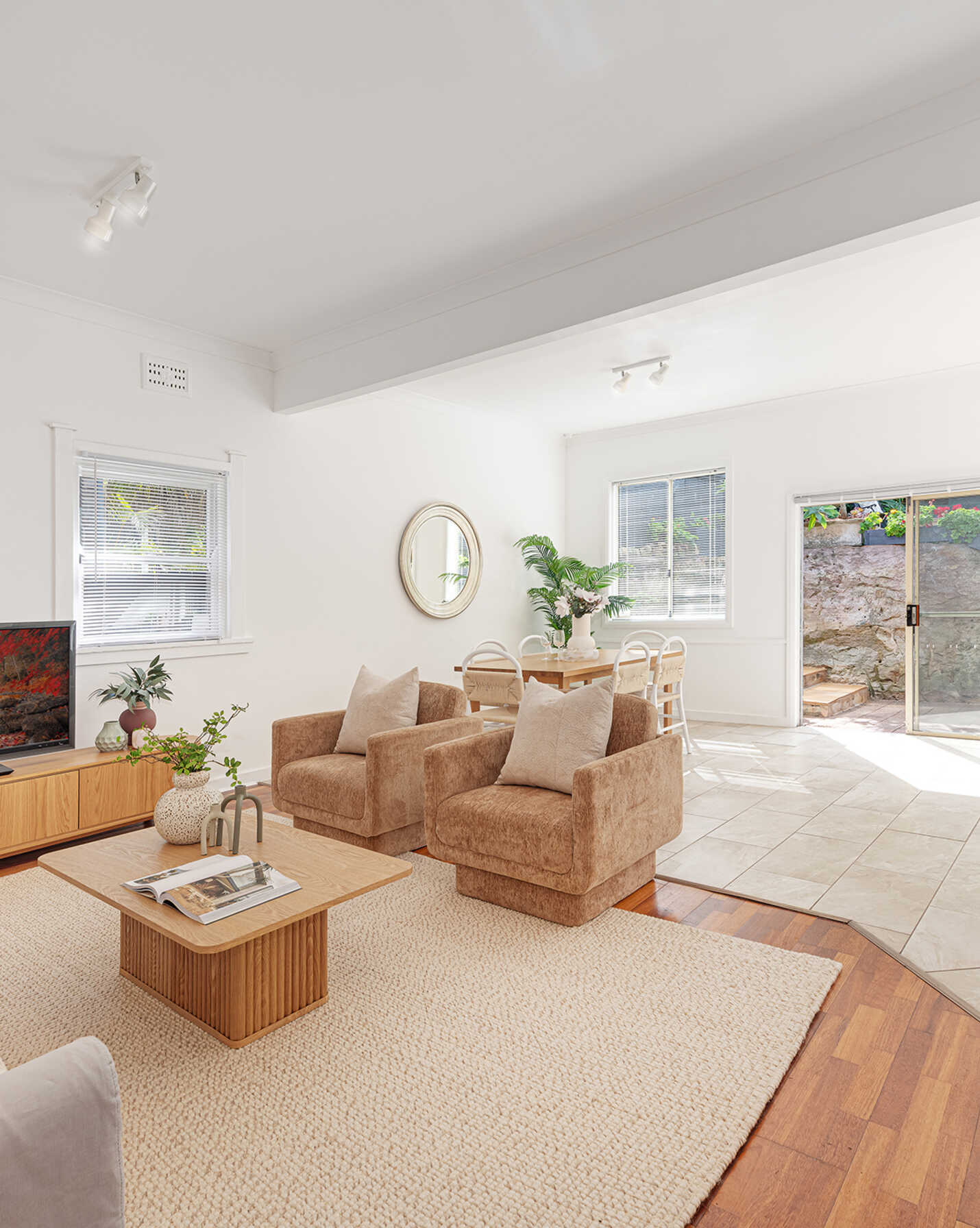 37 Strathallen Avenue Northbridge, Northbridge - Thumbnail 2