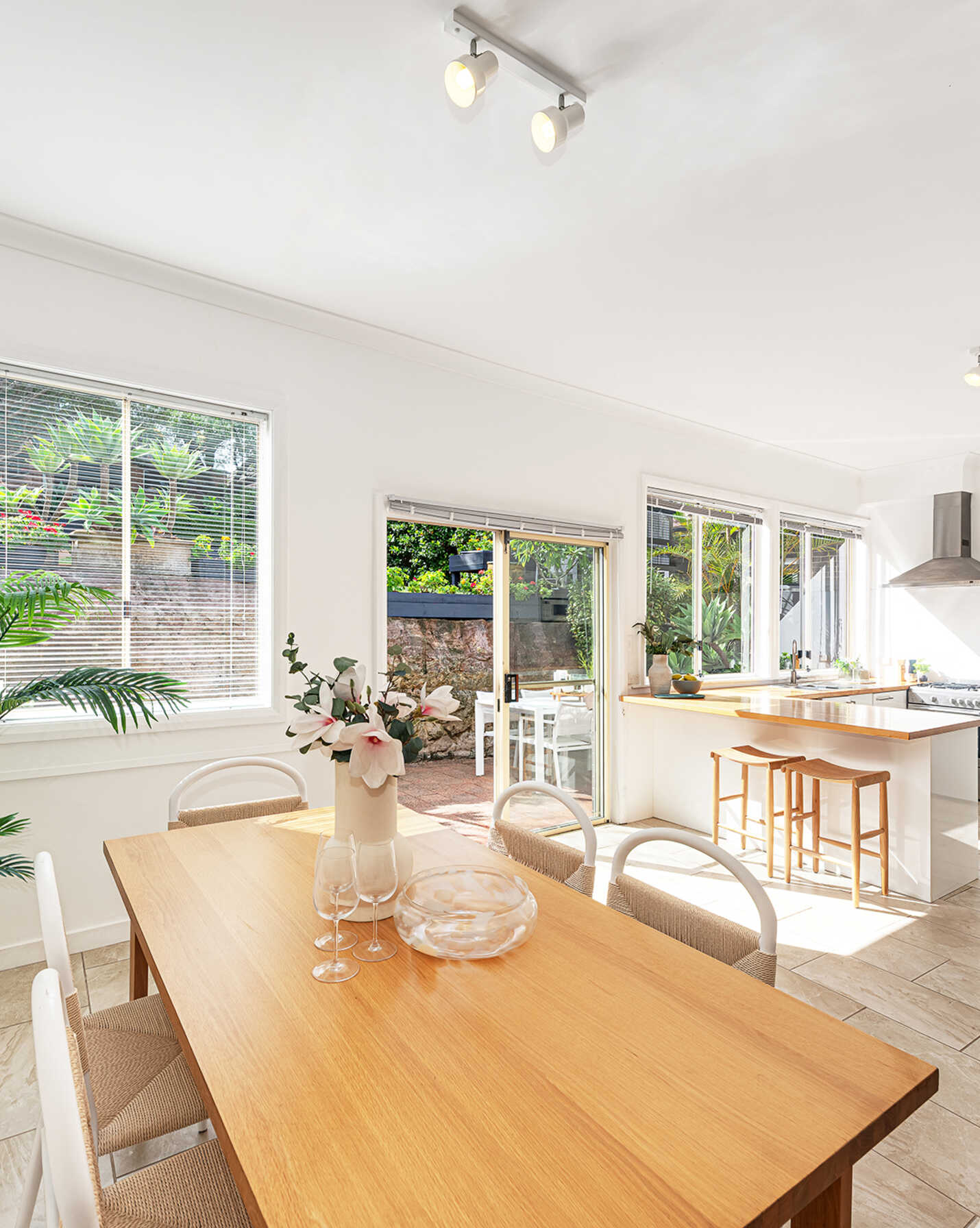 37 Strathallen Avenue Northbridge, Northbridge - Thumbnail 3