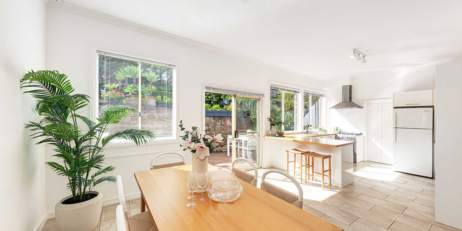 37 Strathallen Avenue Northbridge 37 Strathallen Avenue Northbridge