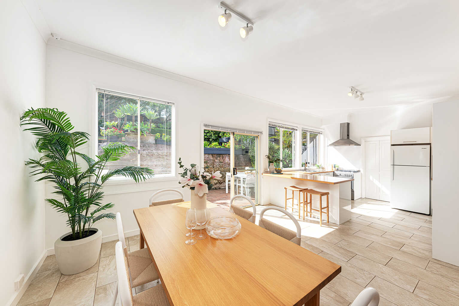 37 Strathallen Avenue Northbridge 37 Strathallen Avenue Northbridge