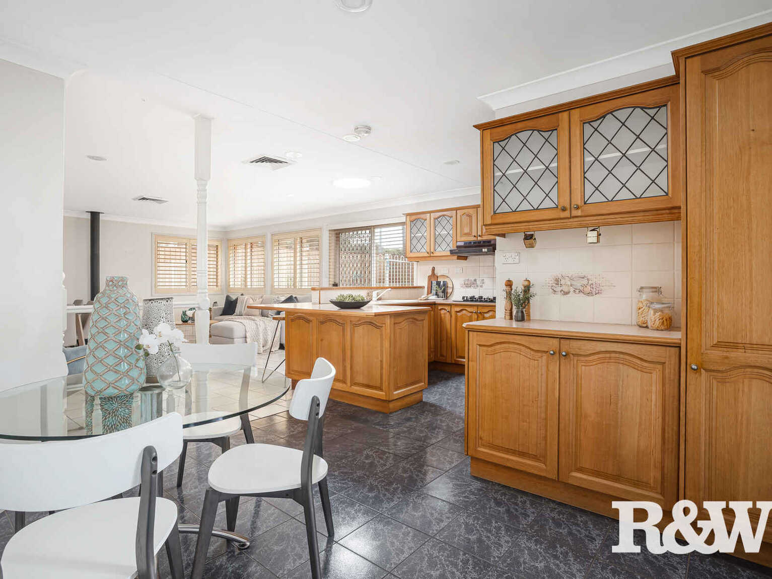9 Pam Green Place Doonside 9 Pam Green Place Doonside