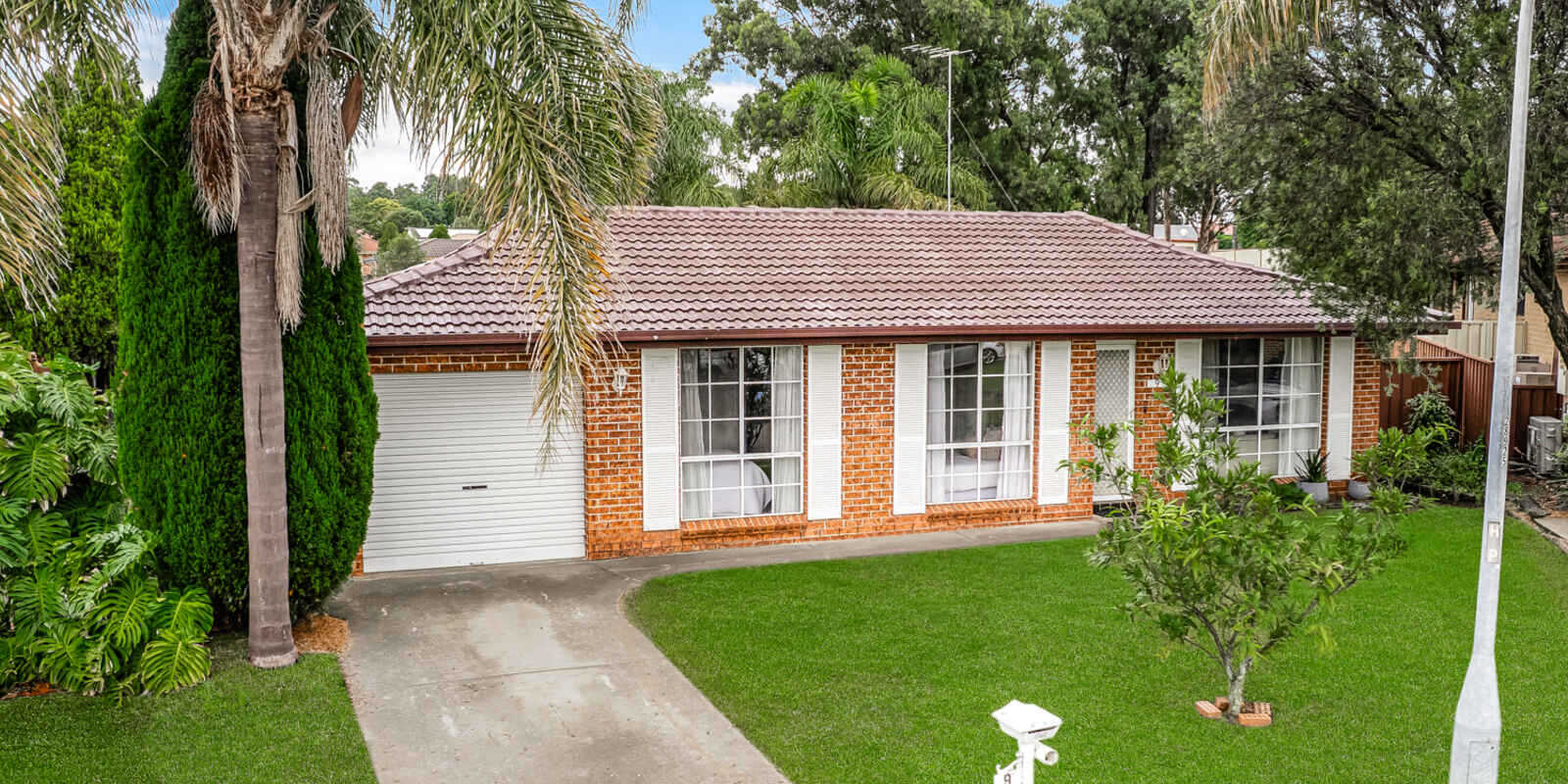 9 Pam Green Place Doonside 9 Pam Green Place Doonside