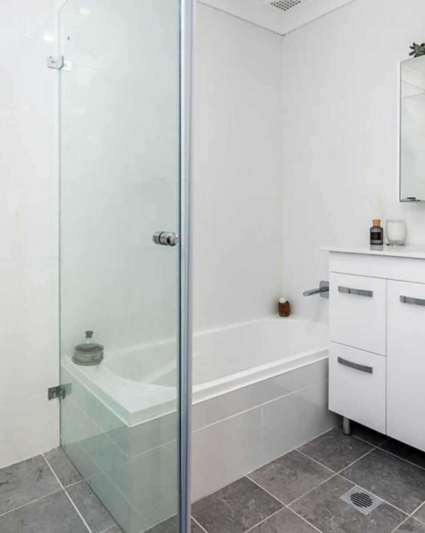 6 Olliver Crescent St Clair, Clair - Thumbnail 6