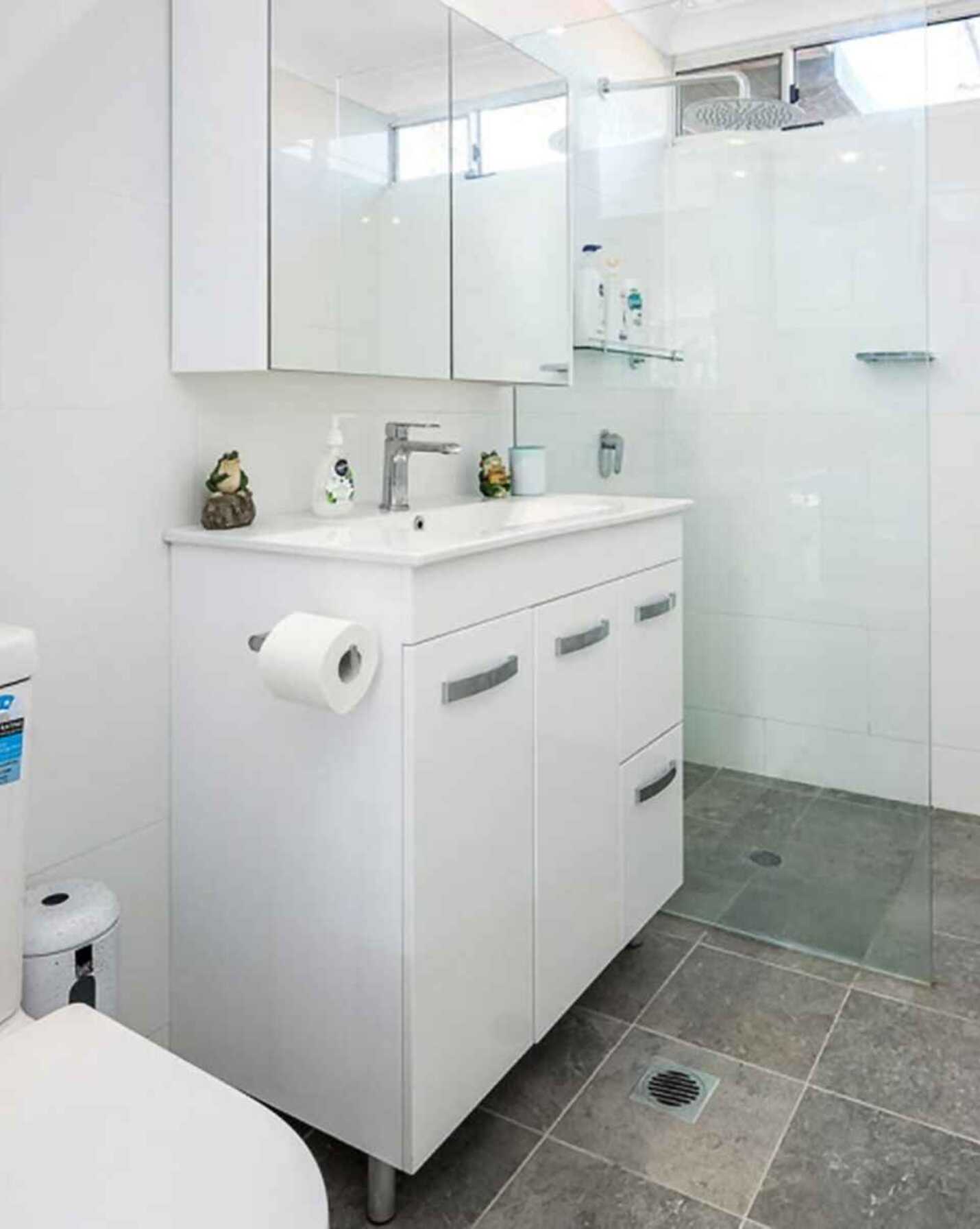 6 Olliver Crescent St Clair, Clair - Thumbnail 8
