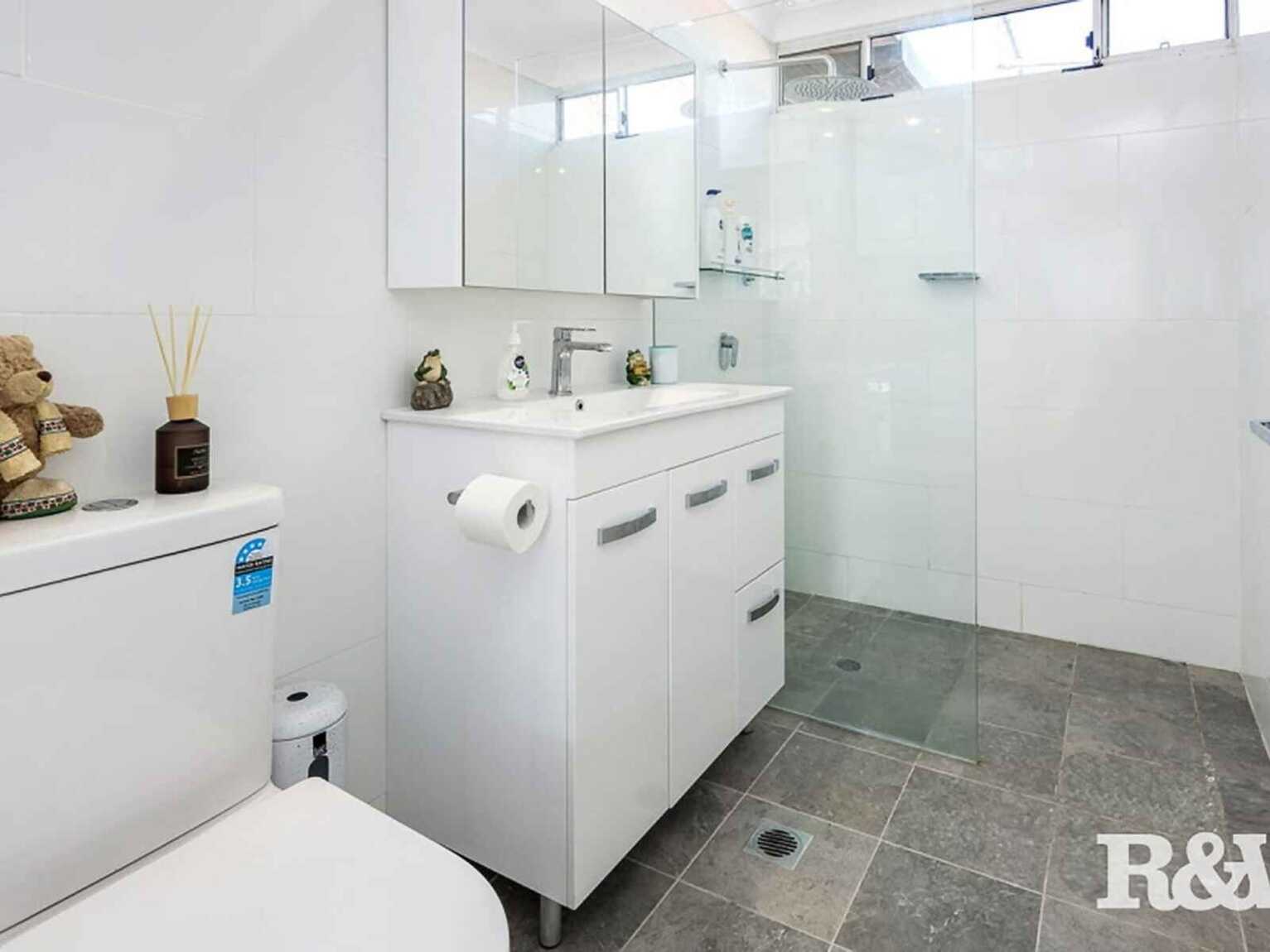 6 Olliver Crescent St Clair 6 Olliver Crescent St Clair