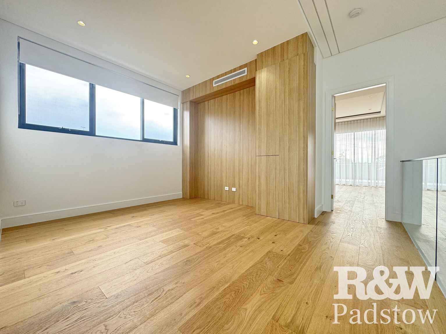 2/17 Robb Street Revesby