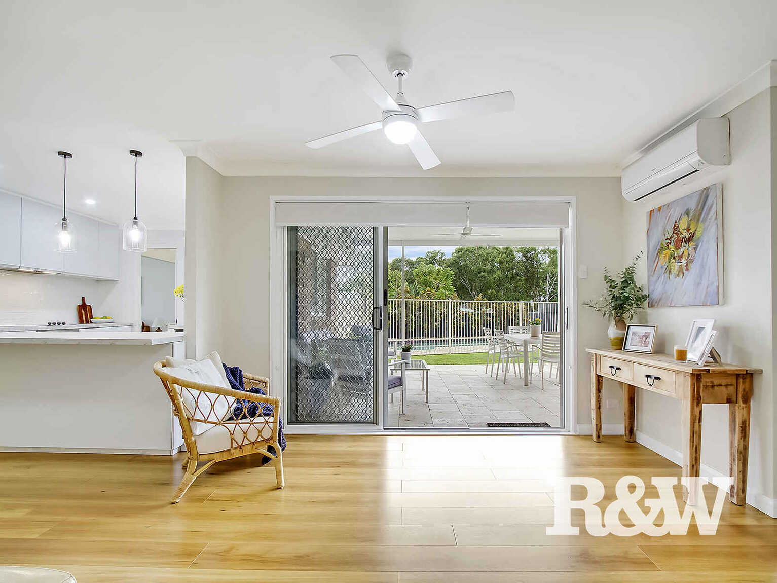 30 Coowarra Drive St Clair 30 Coowarra Drive St Clair
