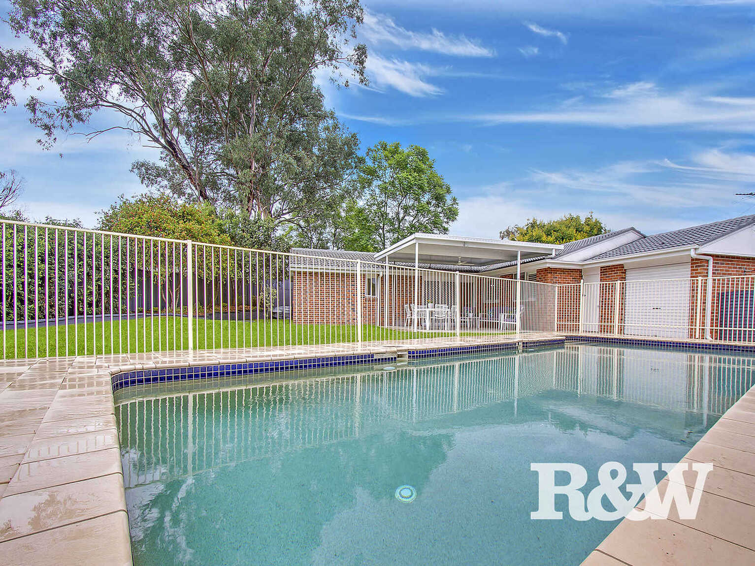 30 Coowarra Drive St Clair 30 Coowarra Drive St Clair