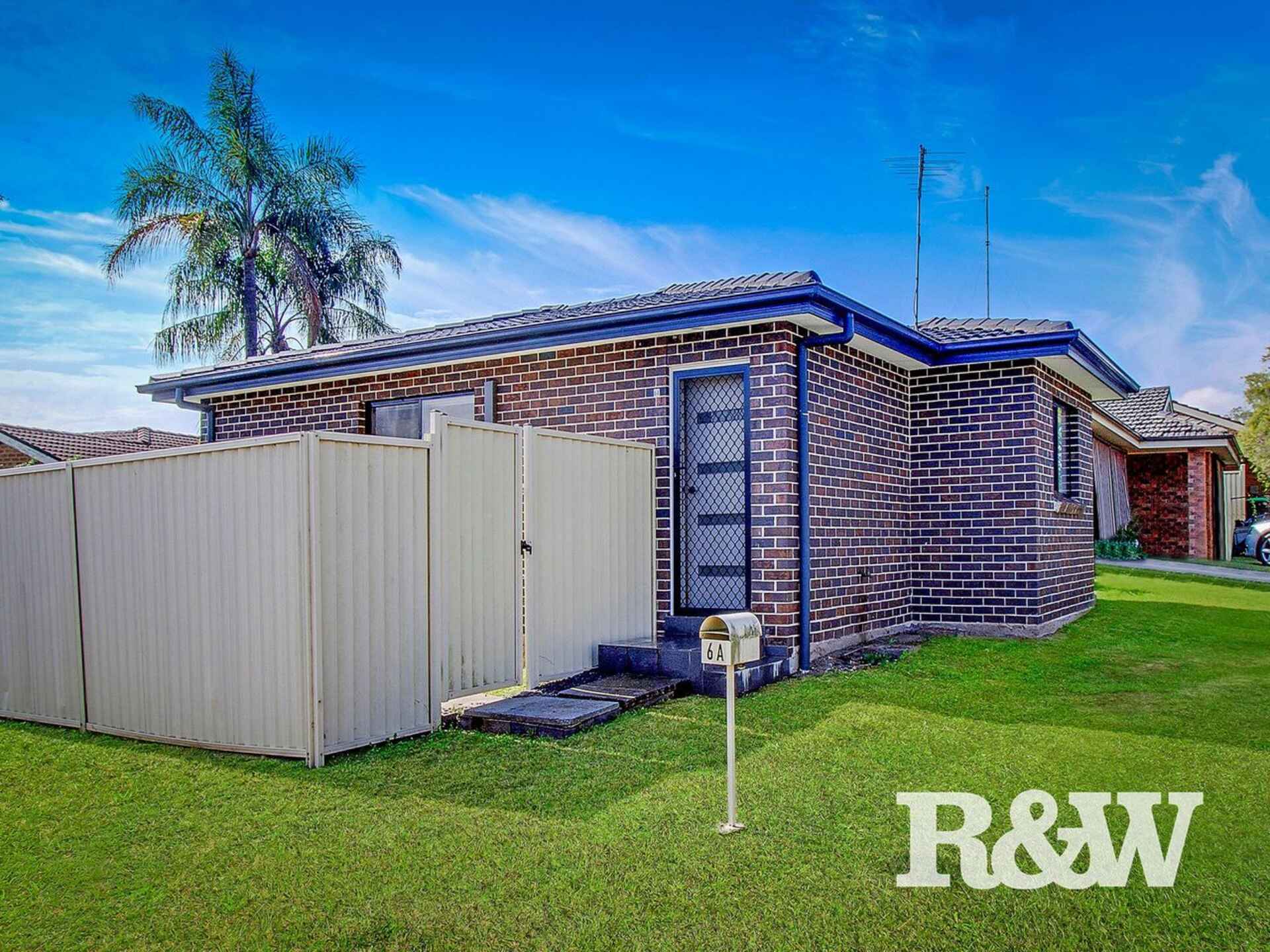 6A Dryberry Avenue St Clair