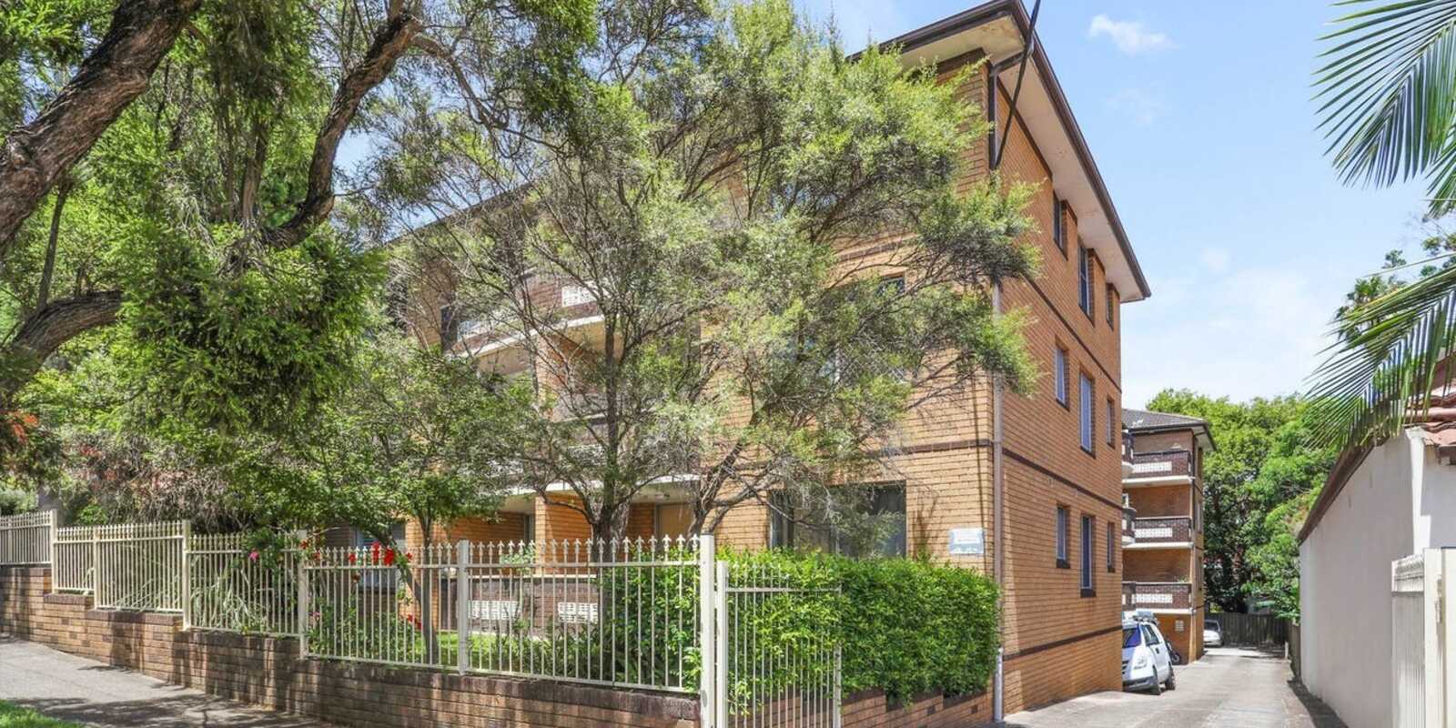 8/25 Dulwich Street Dulwich Hill