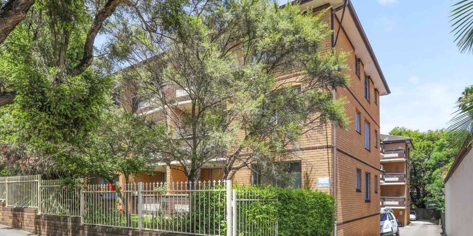 8/25 Dulwich Street Dulwich Hill