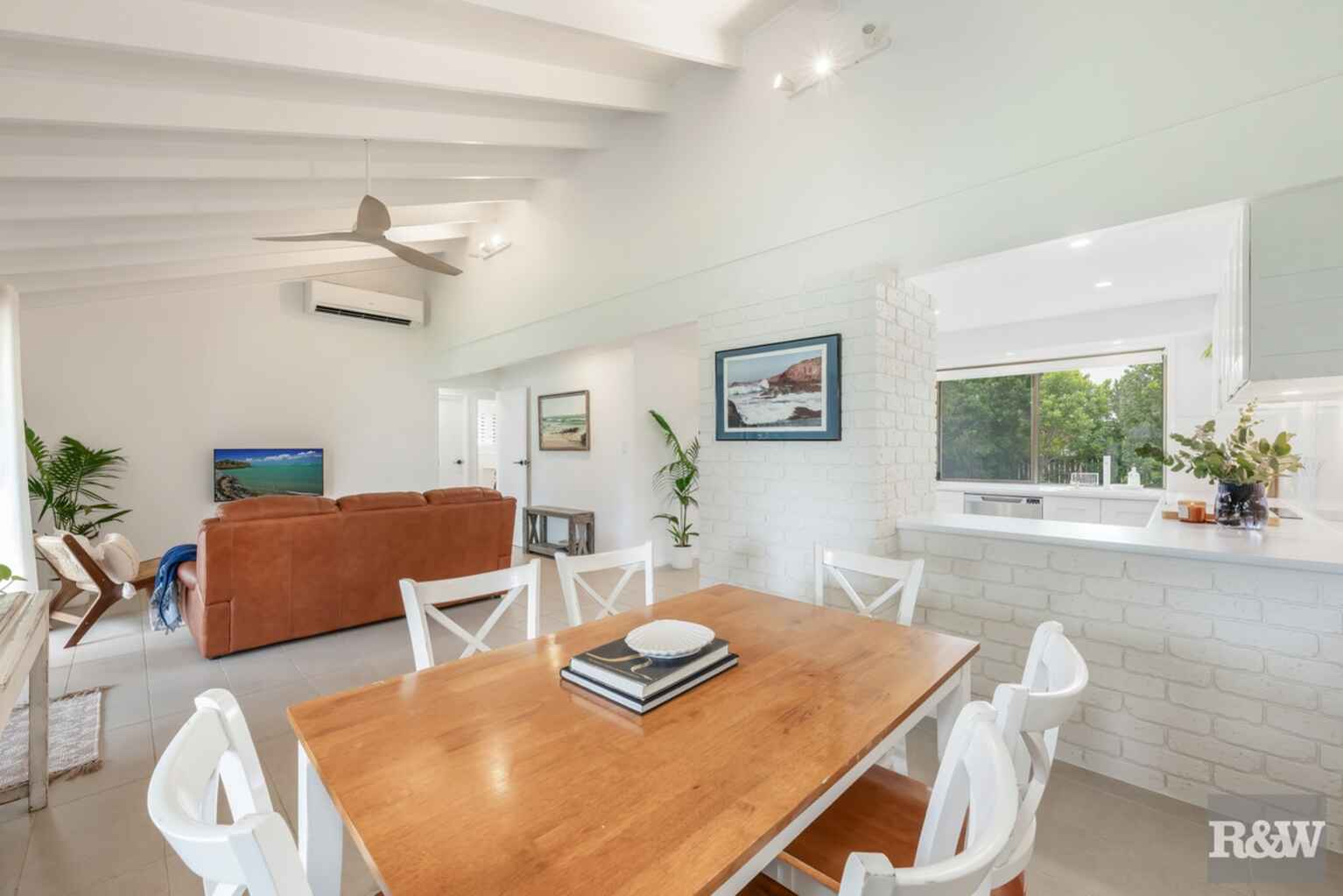 7 Badilla Street Innes Park 7 Badilla Street Innes Park