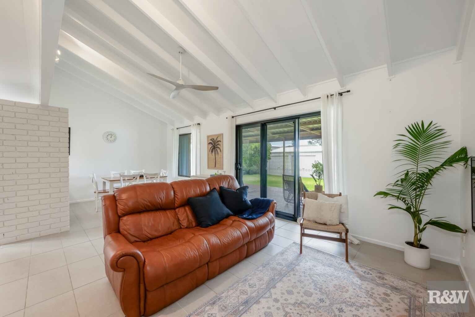7 Badilla Street Innes Park 7 Badilla Street Innes Park