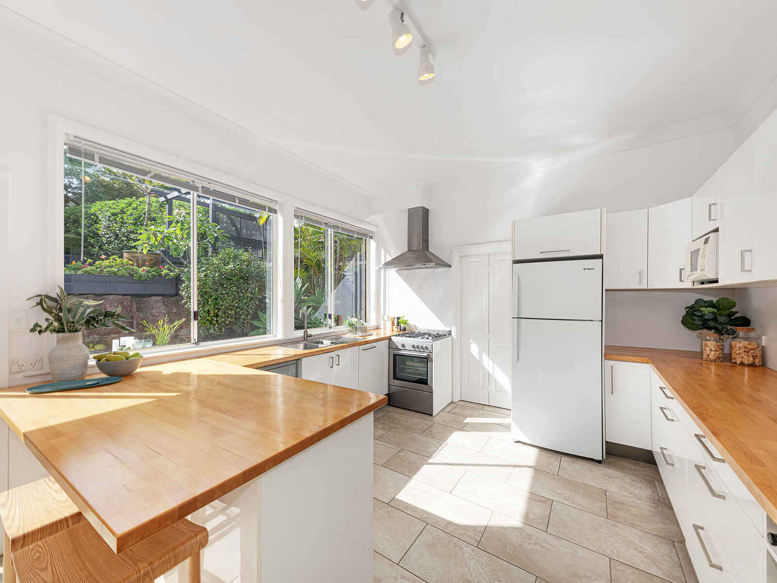 37 Strathallen Avenue Northbridge 37 Strathallen Avenue Northbridge