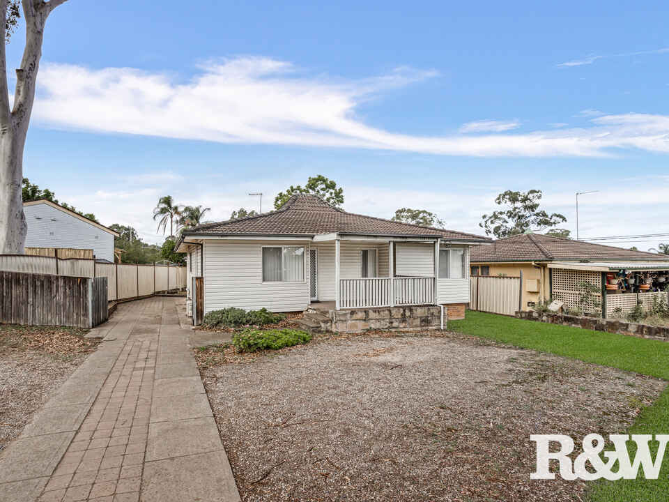 11 & 11A Freya Crescent Shalvey
