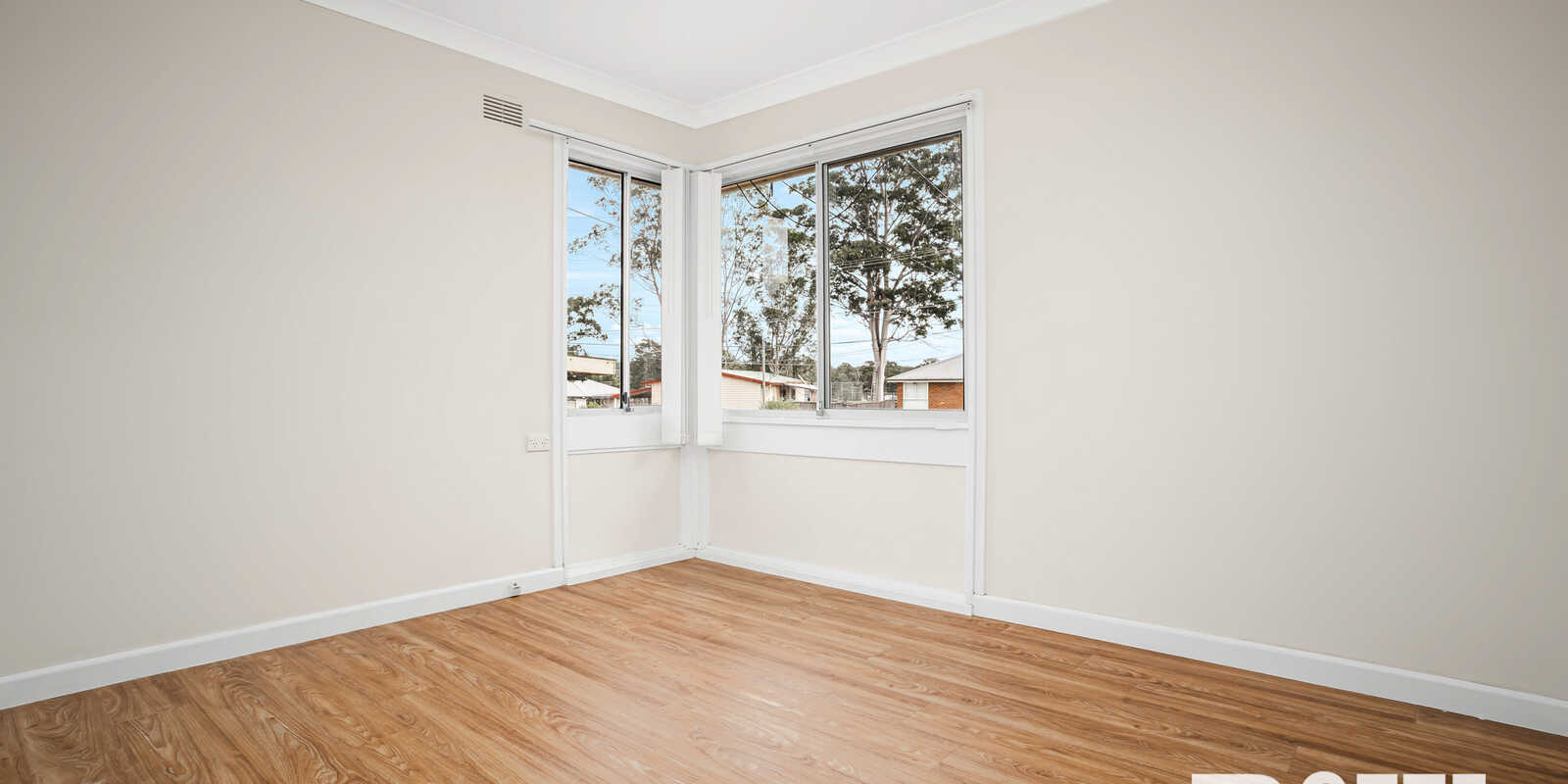 11 & 11A Freya Crescent Shalvey 11 & 11A Freya Crescent Shalvey