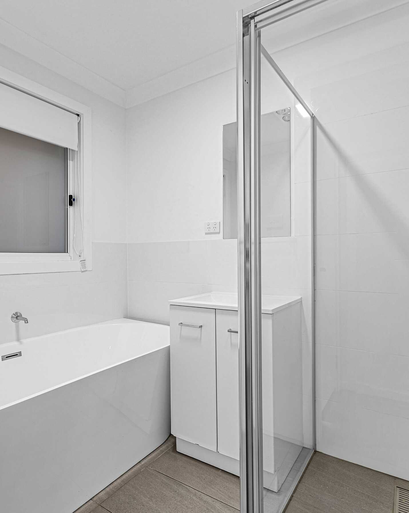 21 Semillon Crescent Eschol Park, Park - Thumbnail 6