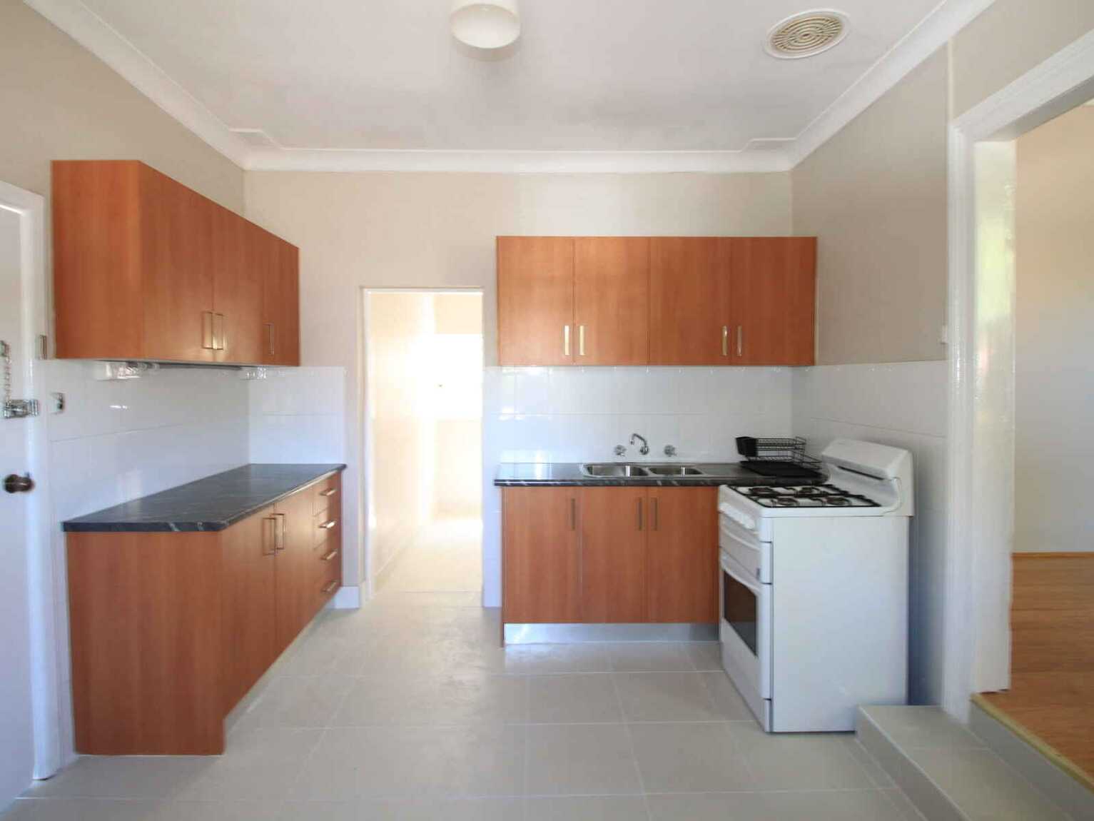 2/320 Annandale Street Annandale