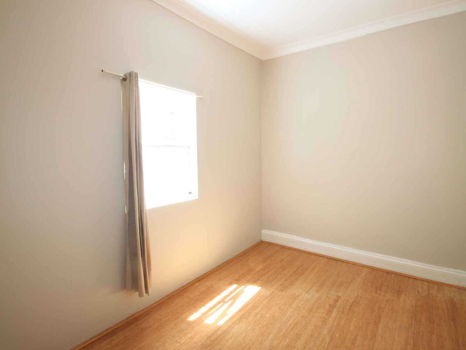 2/320 Annandale Street Annandale