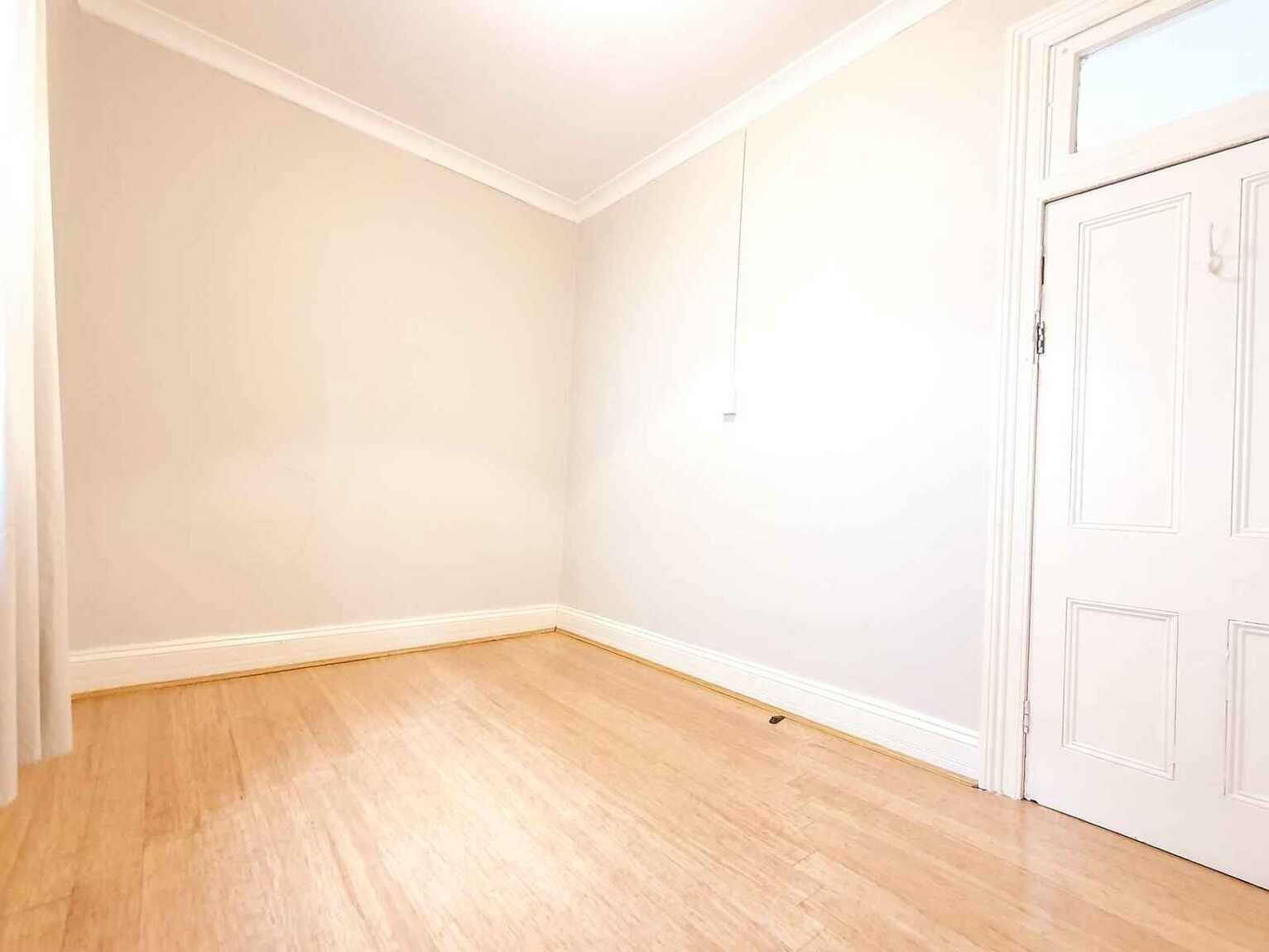 2/320 Annandale Street Annandale