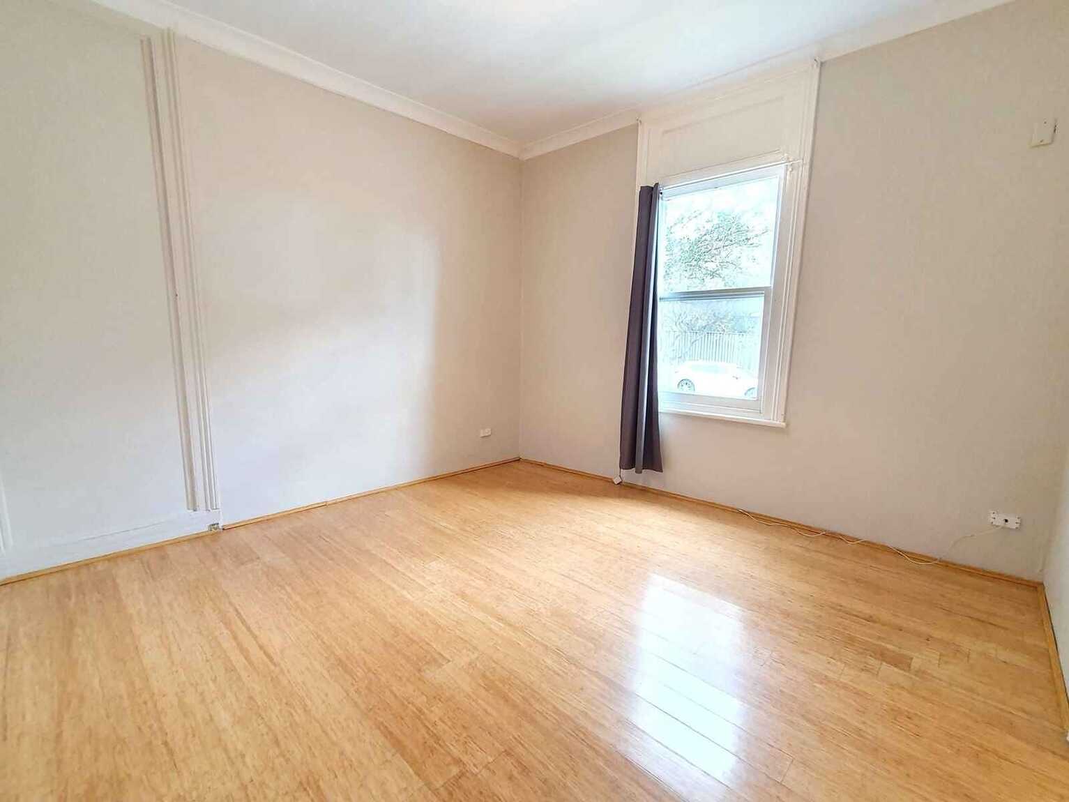 2/320 Annandale Street Annandale