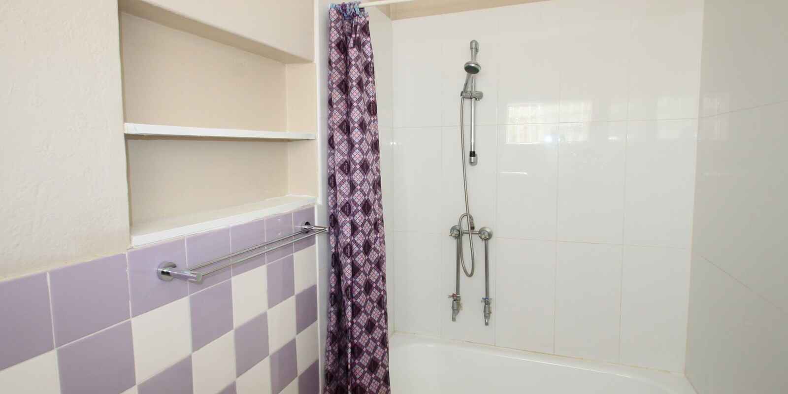 2/320 Annandale Street Annandale