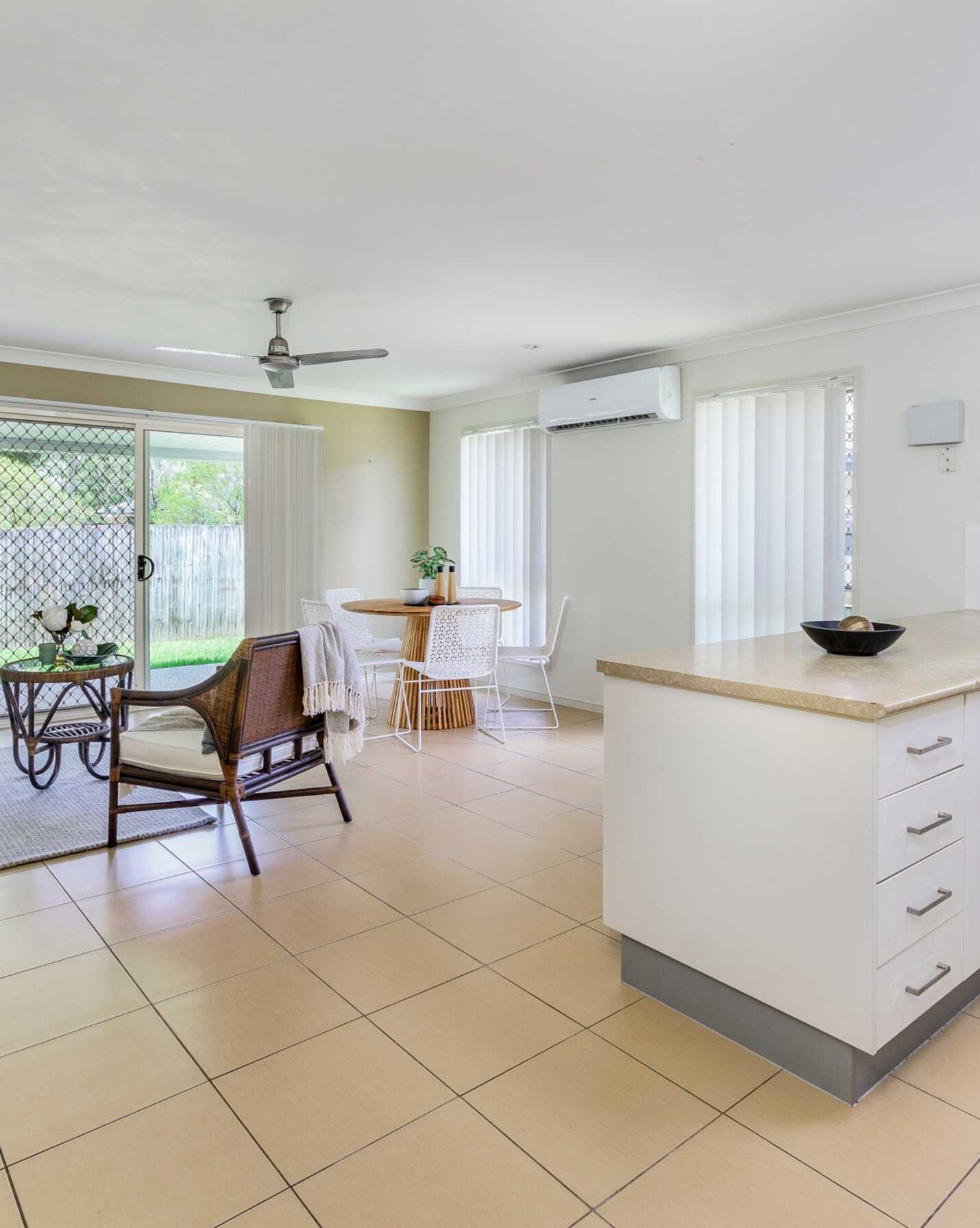 52 Almond Way Bellmere, Bellmere - Thumbnail 6