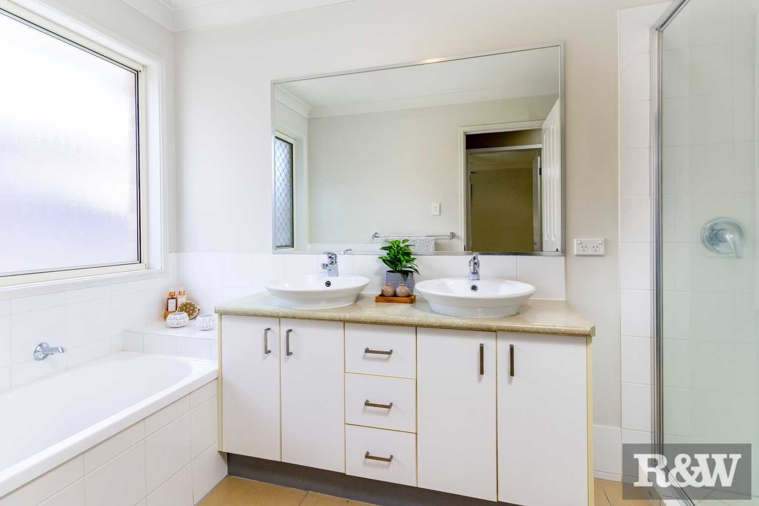 52 Almond Way Bellmere 52 Almond Way Bellmere
