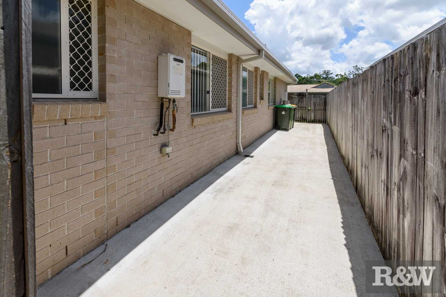 52 Almond Way Bellmere 52 Almond Way Bellmere