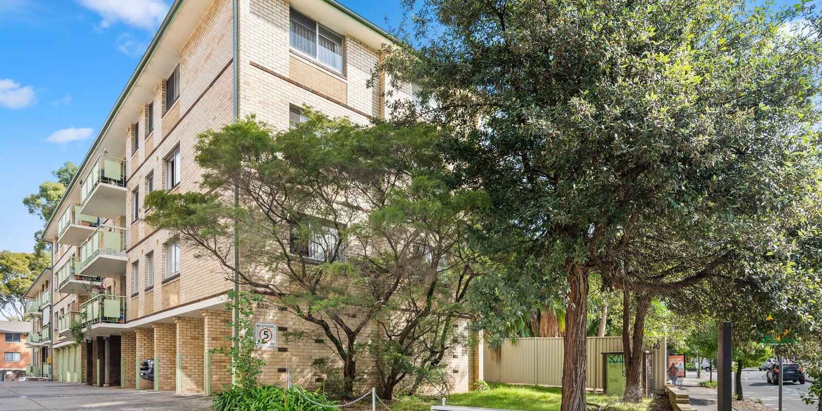 16/520 New Canterbury Road Dulwich Hill