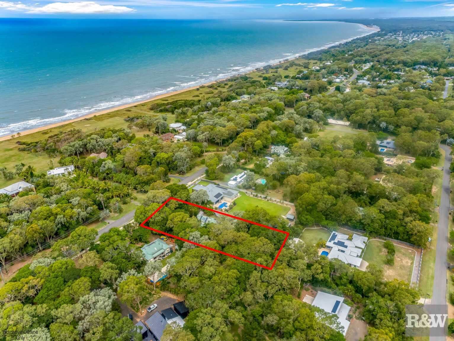 147 Sylvan Drive Moore Park Beach 147 Sylvan Drive Moore Park Beach