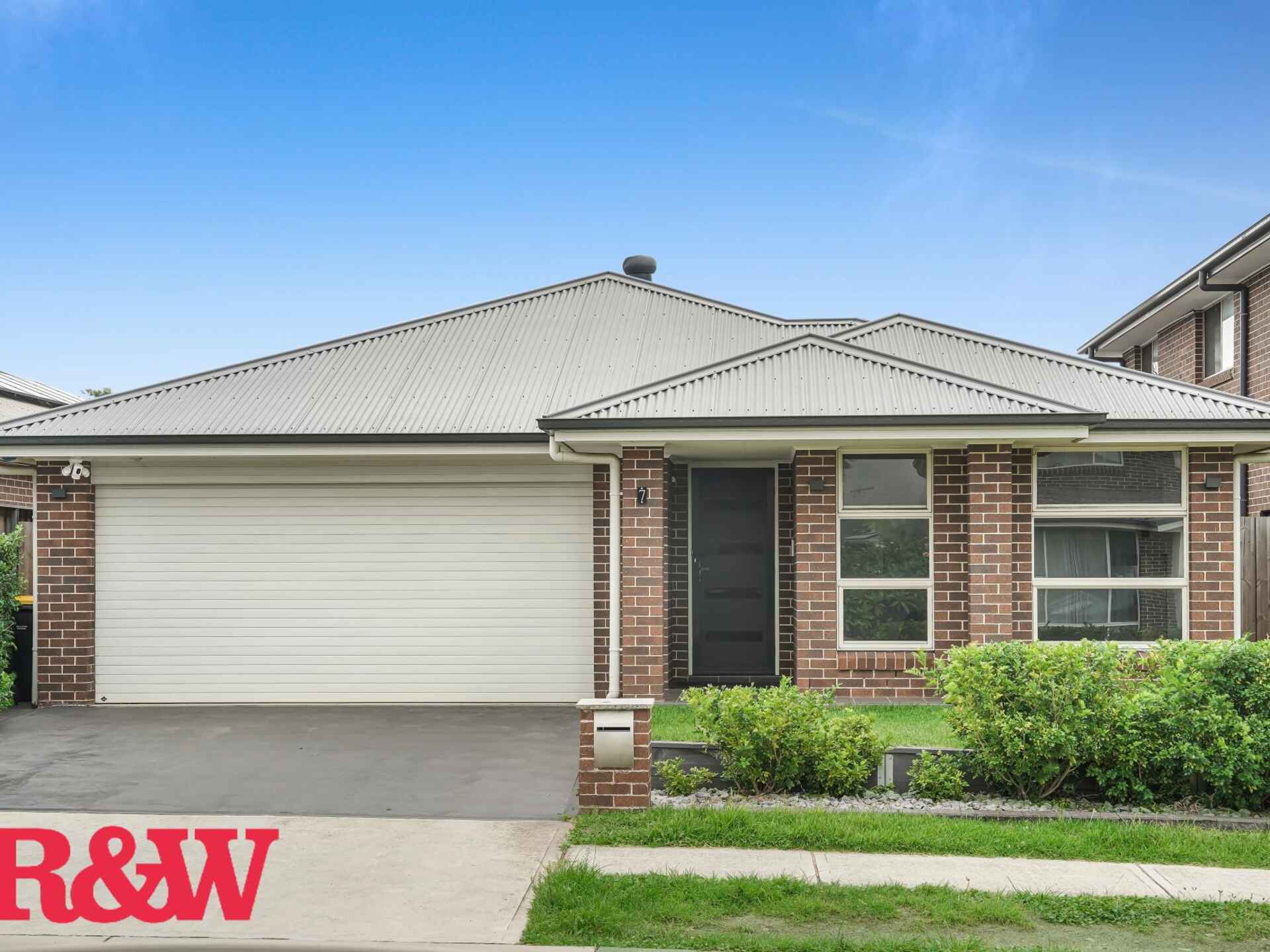 7 Hester Avenue Claymore